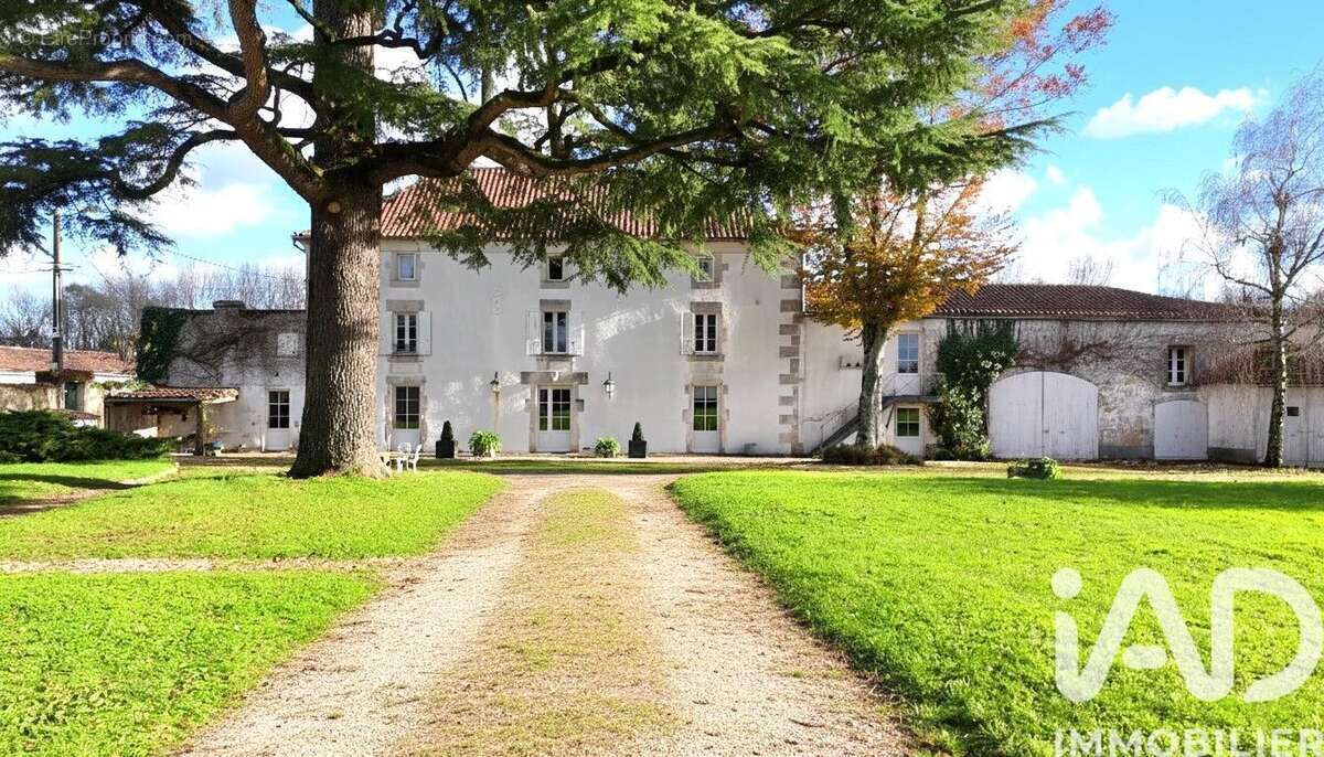 Photo 2 - Maison à BOURG-CHARENTE