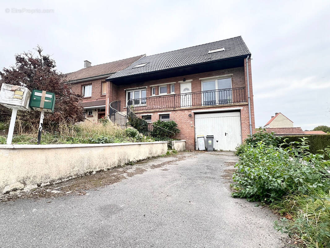 Maison à BRUAY-LA-BUISSIERE