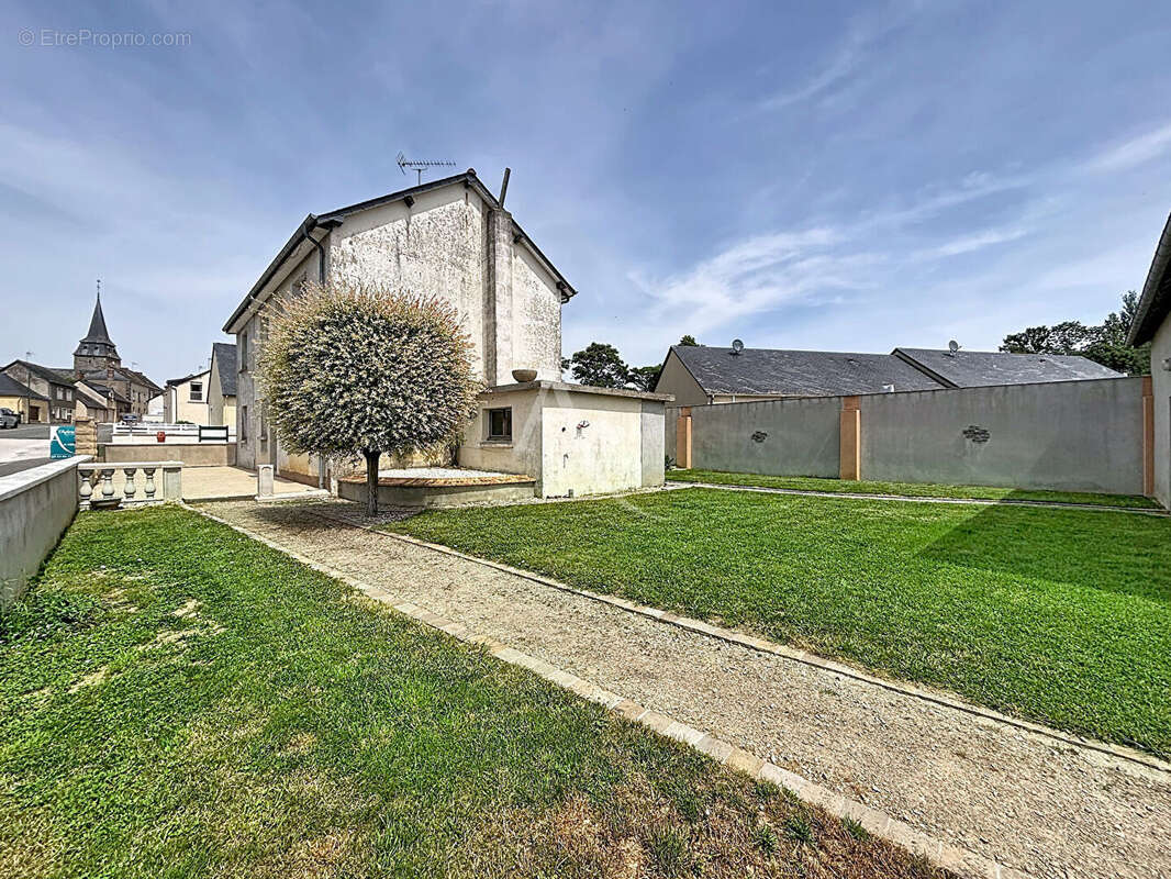 Maison à LOIGNE-SUR-MAYENNE