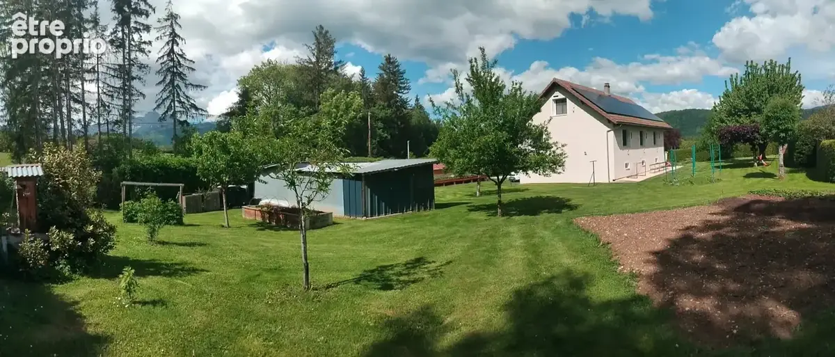 Maison 153.42m² T5 sur 2300m² Terrain clos + garage et annexes - photo 10