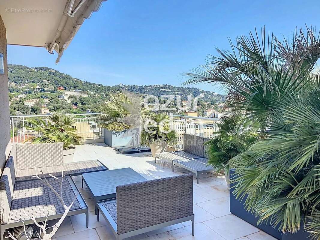 Appartement à LE CANNET