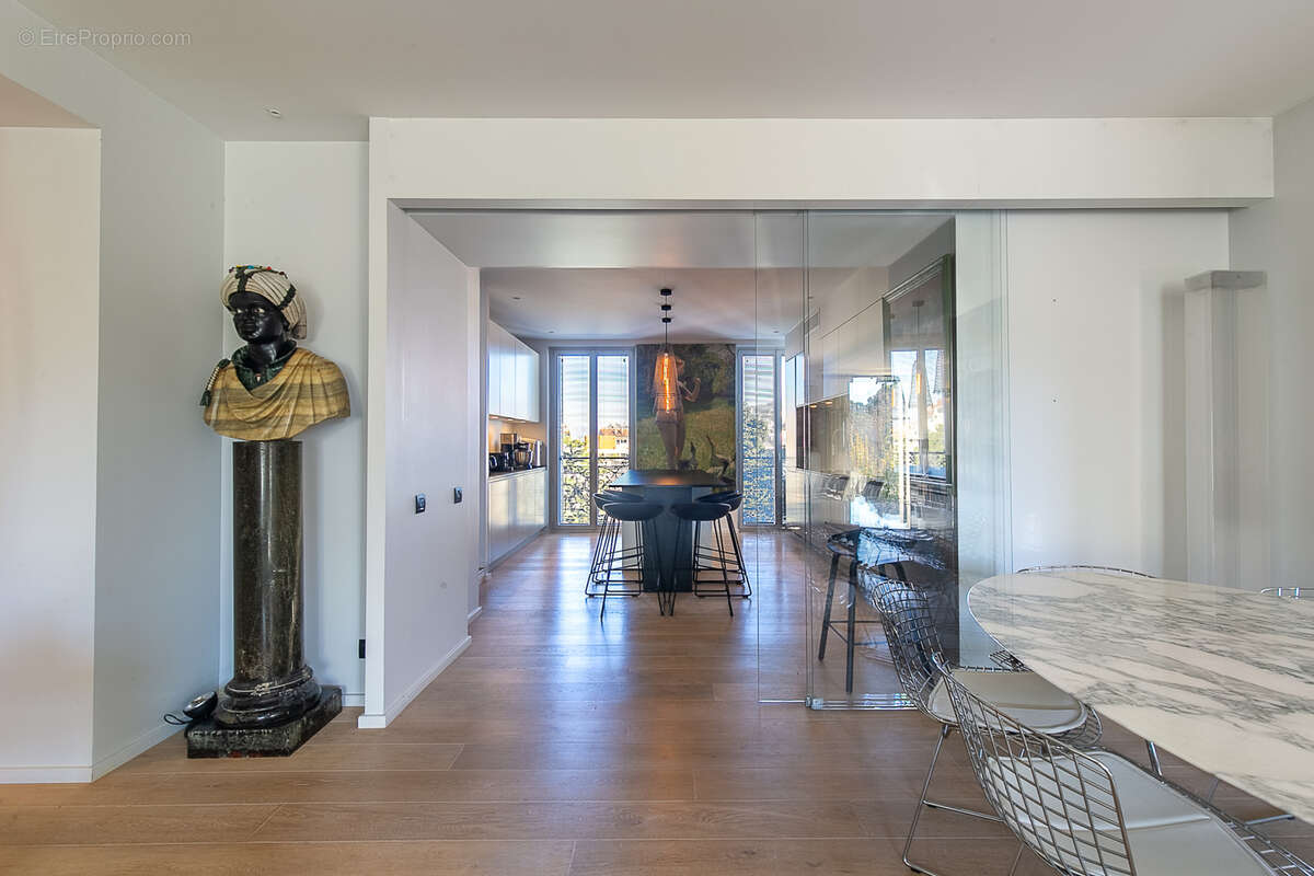 Appartement à MARSEILLE-8E