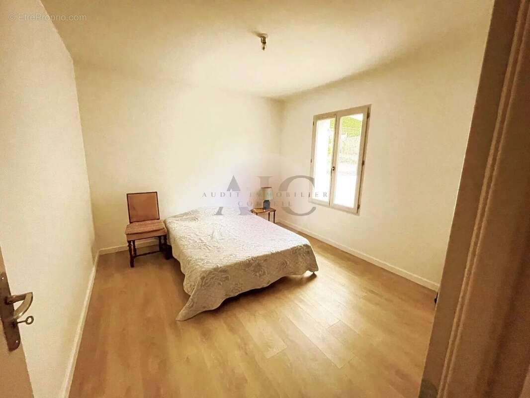 Appartement à FAYENCE