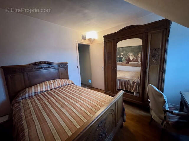 Maison à PARAY-VIEILLE-POSTE