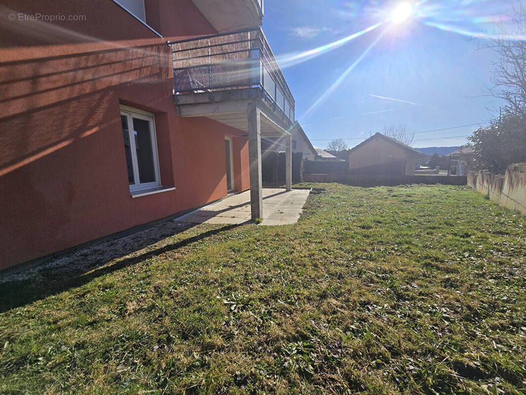 Appartement à DOMMARTIN