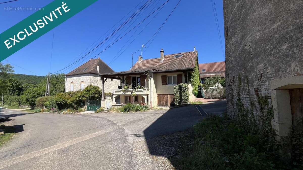 Maison 100 m² à Cortevaix  - photo 2