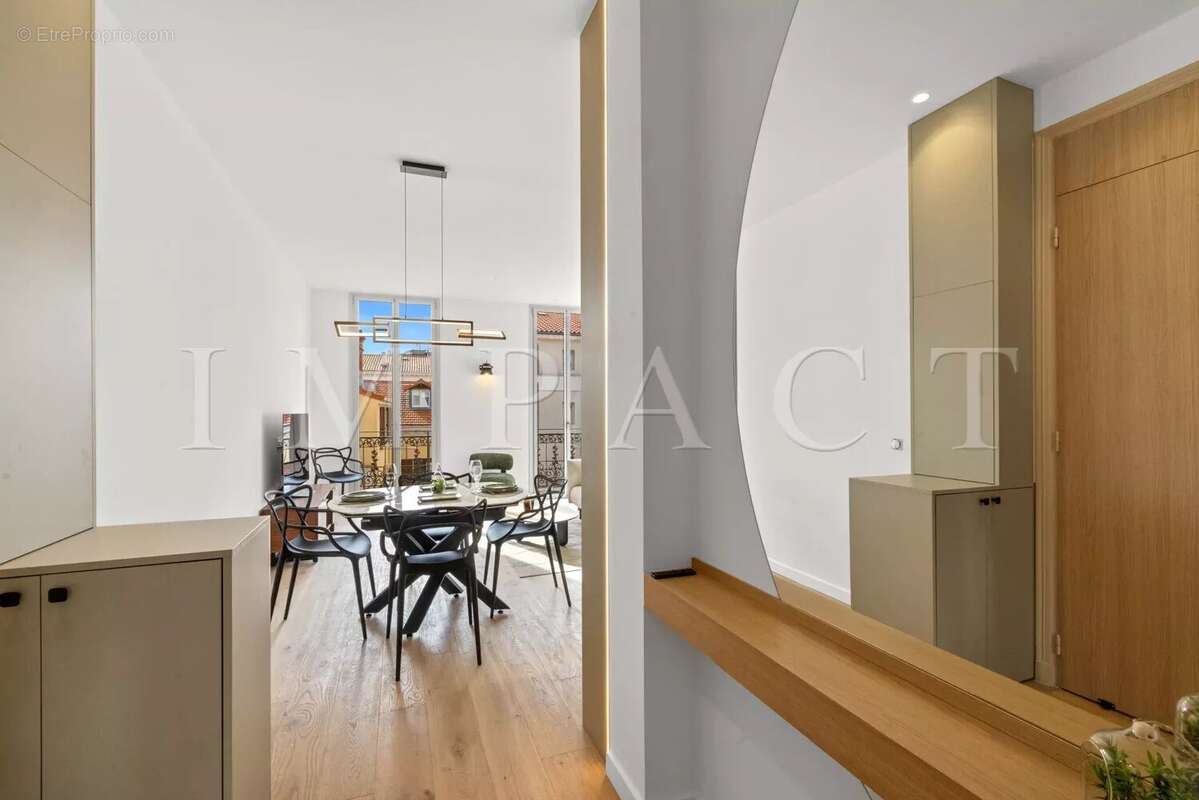 Appartement à CANNES