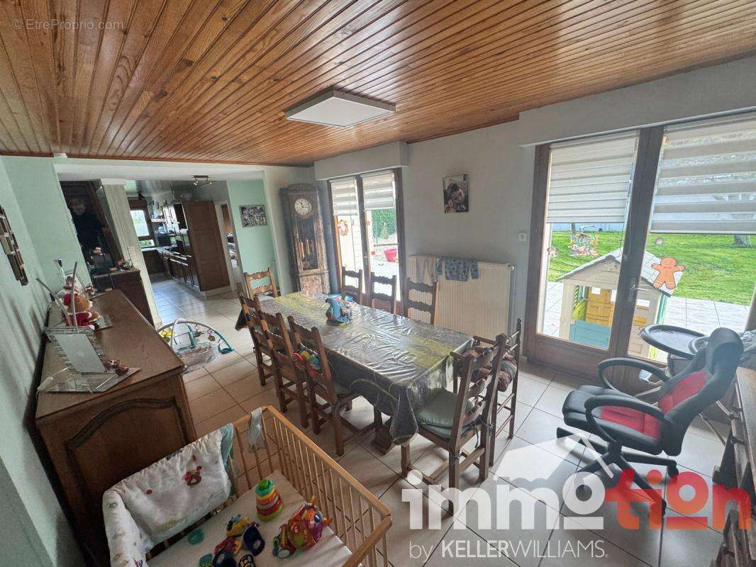 Maison à SAINT-QUENTIN-LA-MOTTE-CROIX-AU-BAILLY