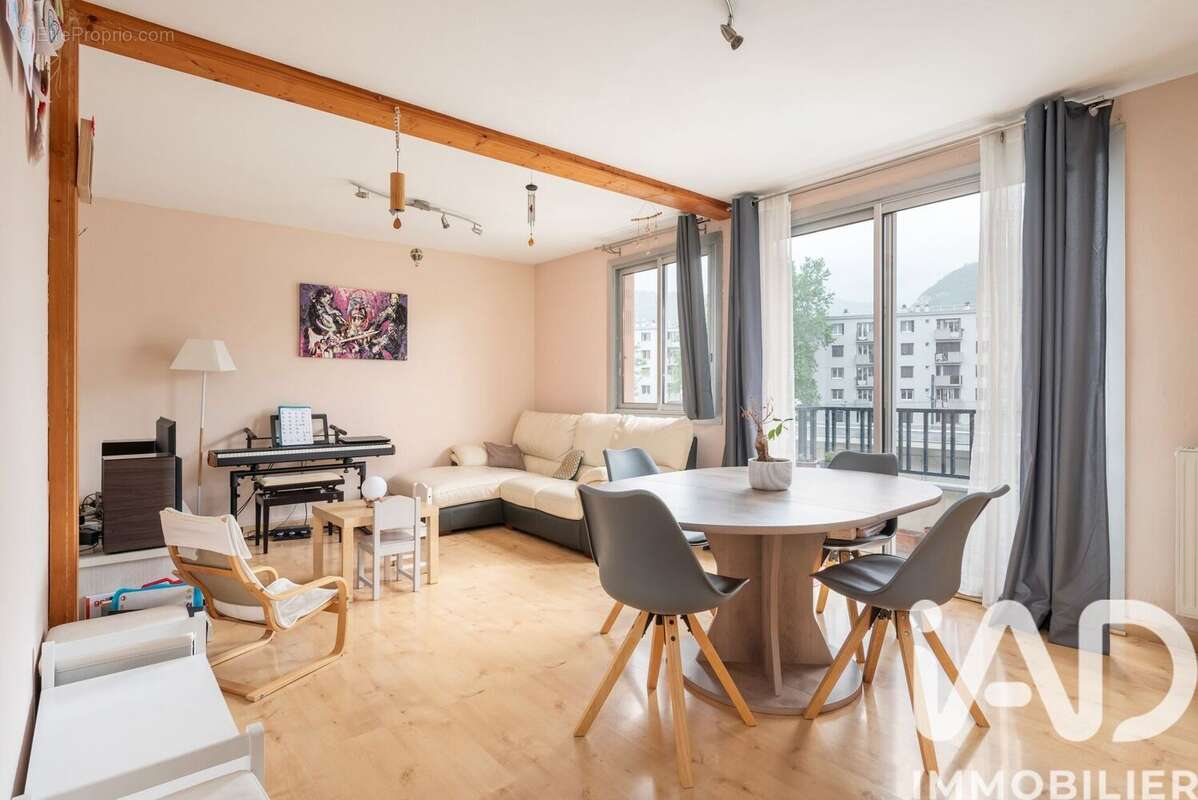 Photo 2 - Appartement à SAINT-EGREVE