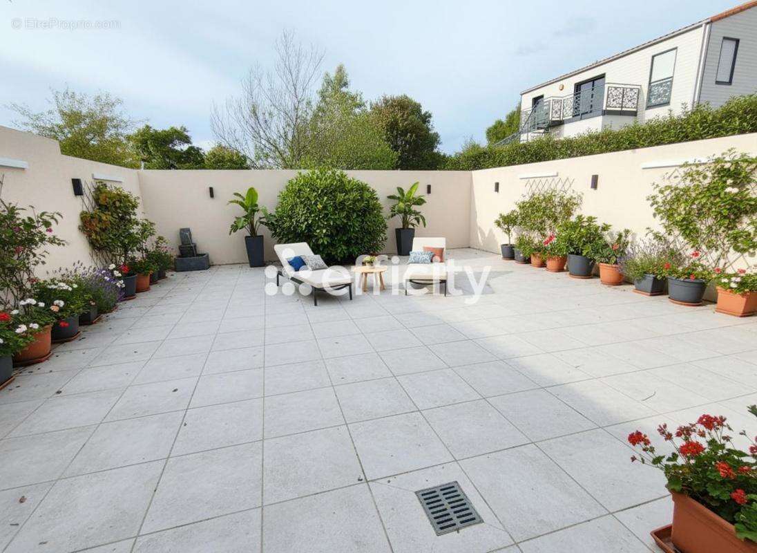 Maison à FONTENAY-LE-COMTE