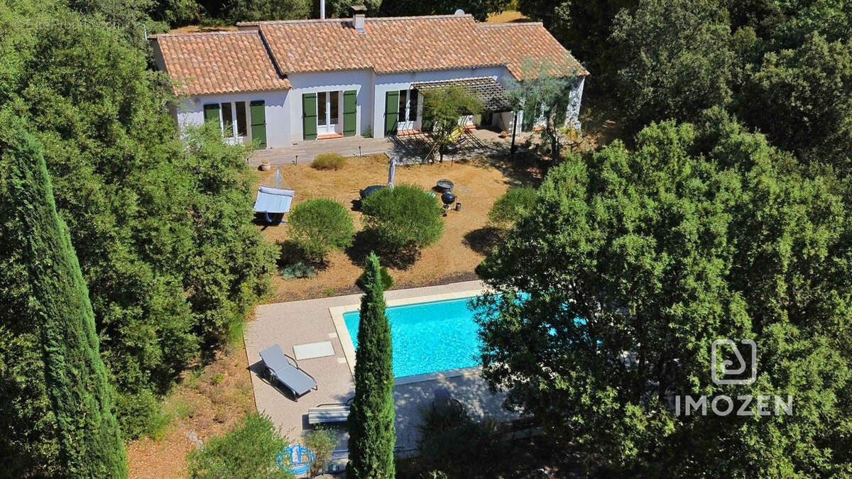 Propriété de caractère avec dépendances, piscine et terrain de 5 809 m2 - photo 4