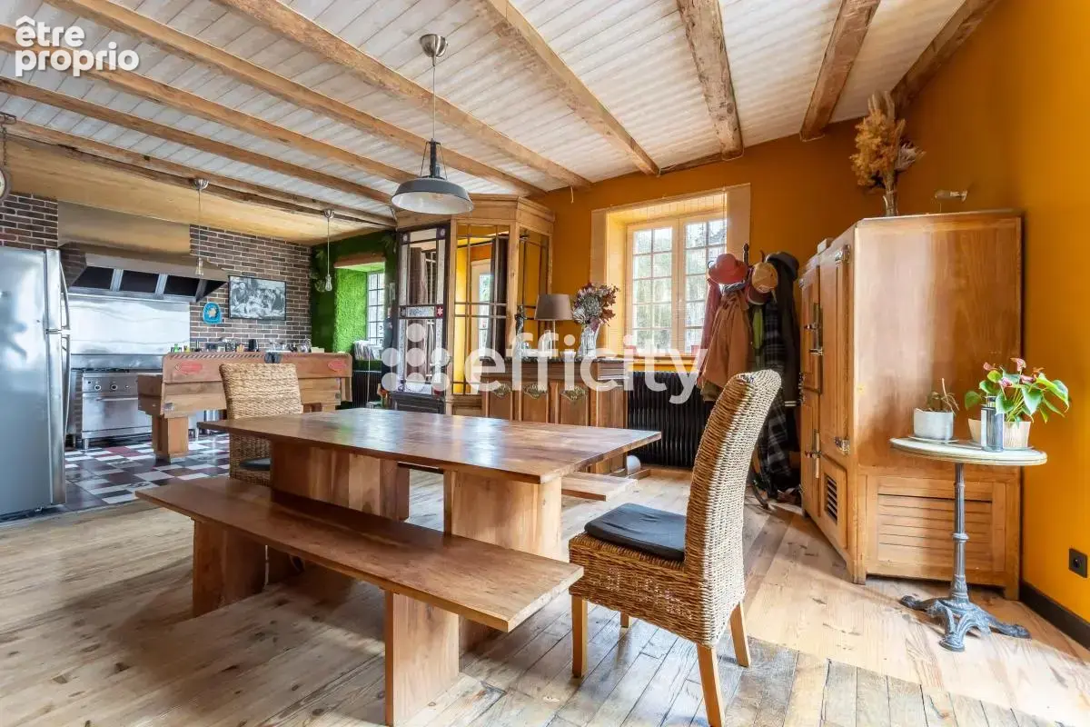 Maison 300 m² à Thiers  - photo 5