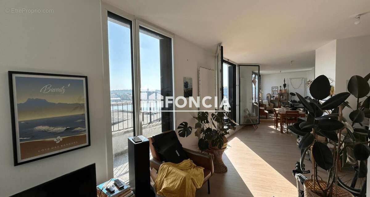 Appartement à BORDEAUX