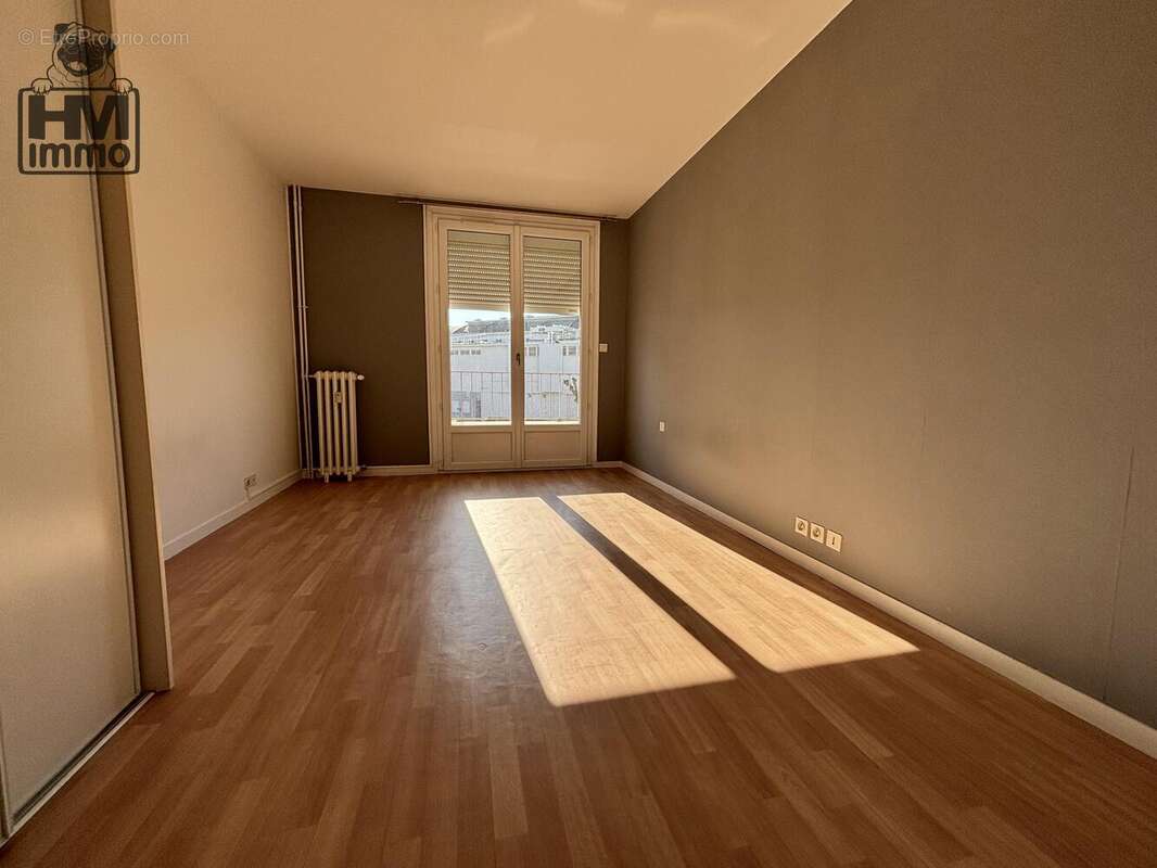n°6 - Appartement à LIMOGES
