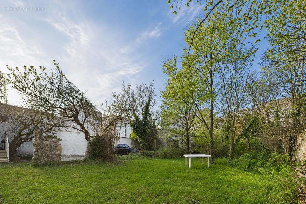 Appartement à STAINS