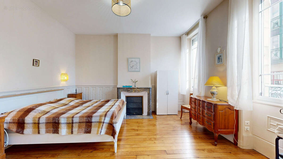 Appartement à MOULINS