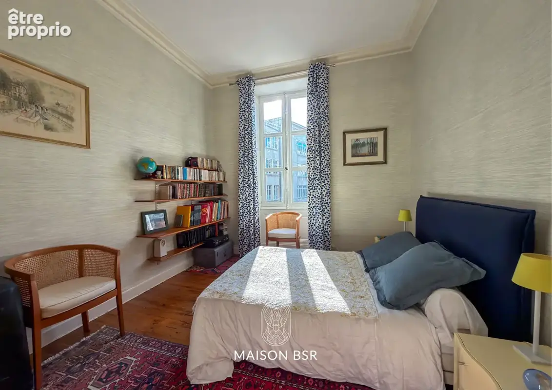 Appartement Nantes - Spacieux T6 de 154 m² avec cachet de l'ancien : 4 chambres, triple exposition et annexes - photo 6
