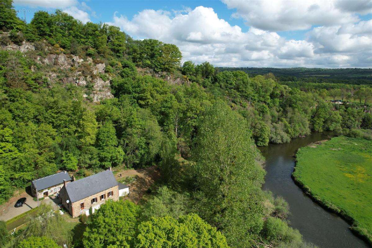 Maison à AUGUAISE