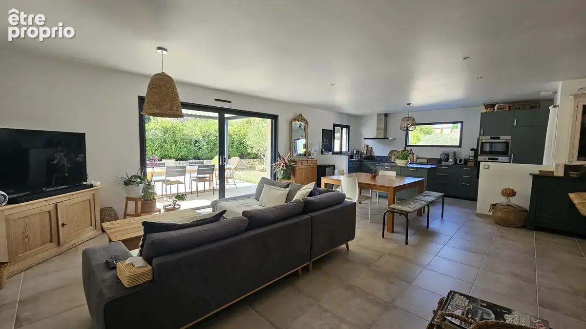 Maison plain pied avec piscine - photo 4