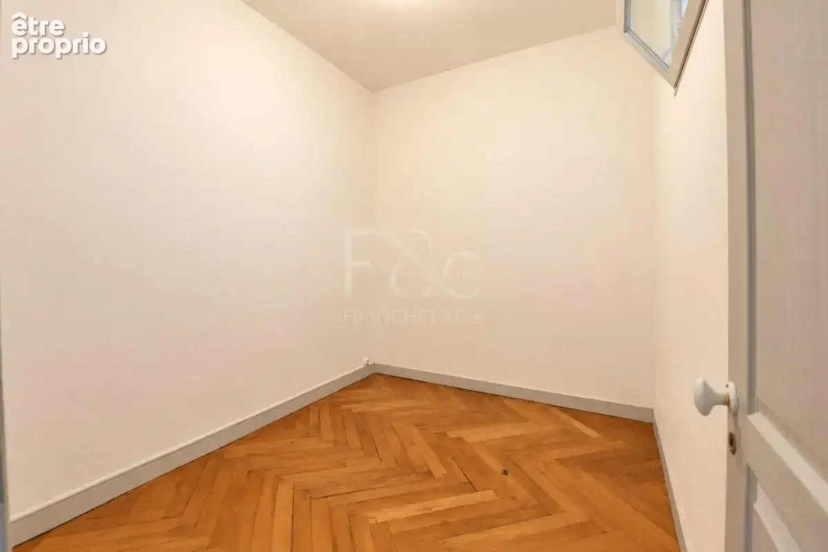 Appartement T1 bis de 51m² - Lyon 7 - photo 4
