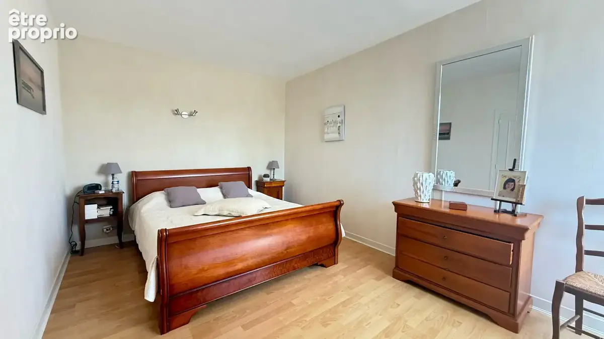 Maison en pierre centre bourg de coulon - photo 5