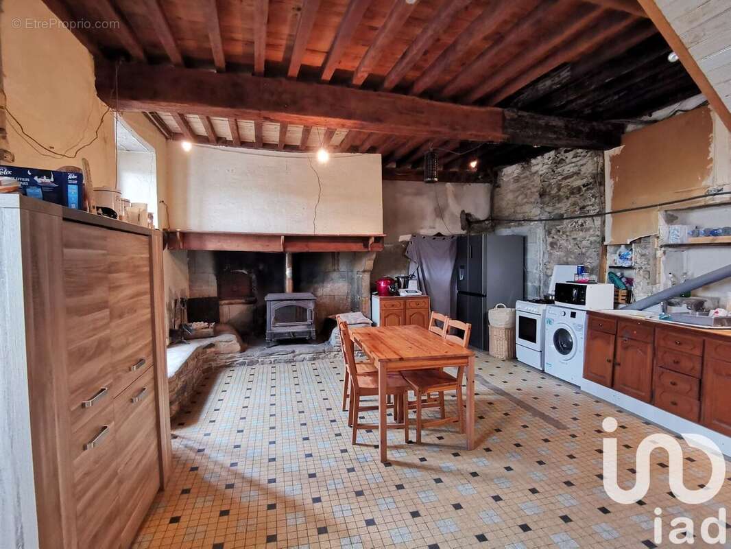 Maison 128 m² à Verdets  - photo 2