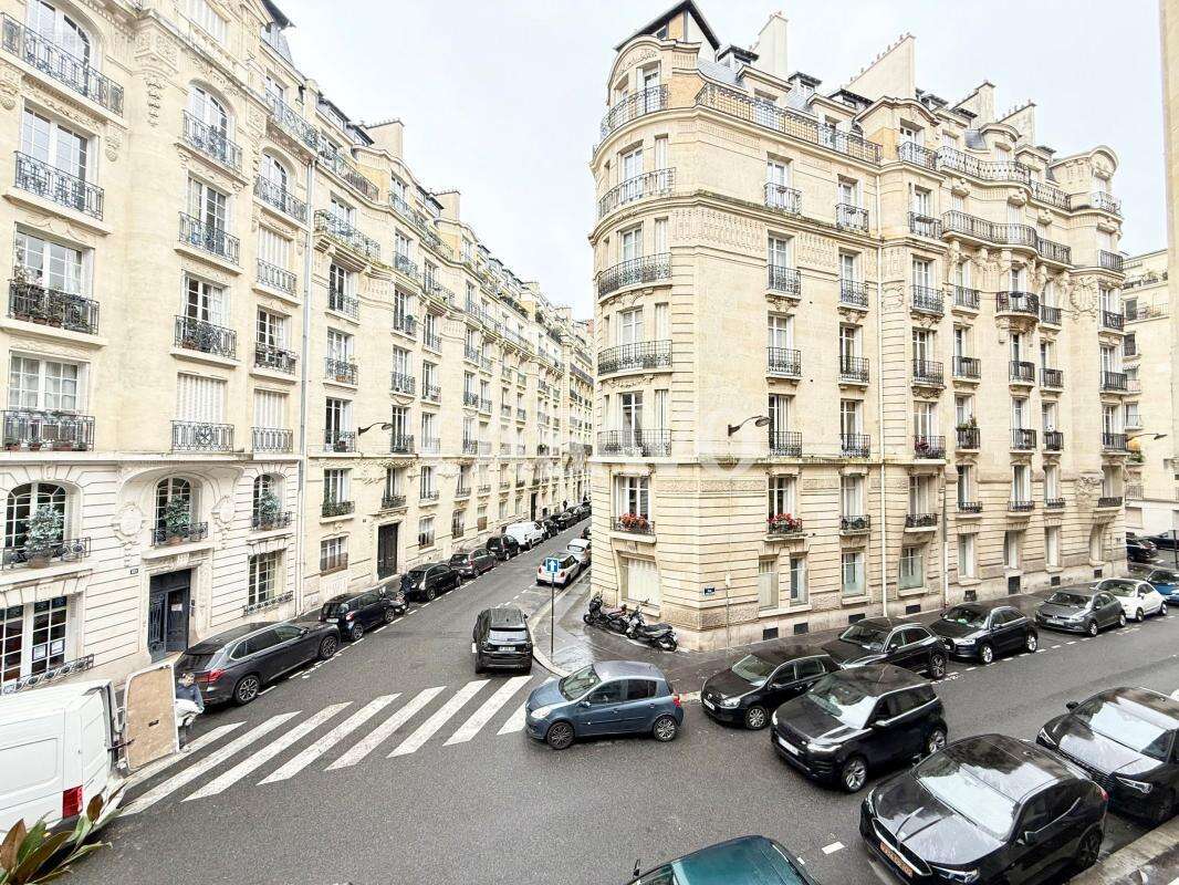 Appartement à NEUILLY-SUR-SEINE