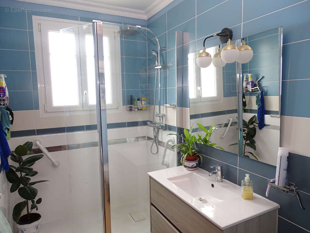 Maison à MAEL-CARHAIX