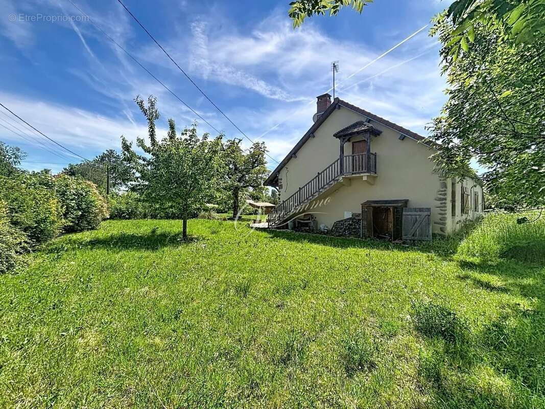 Maison à LIERNAIS