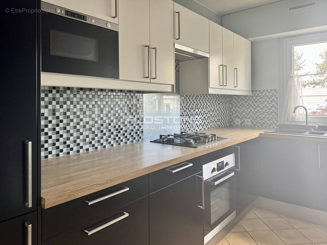 Appartement à ROSNY-SOUS-BOIS