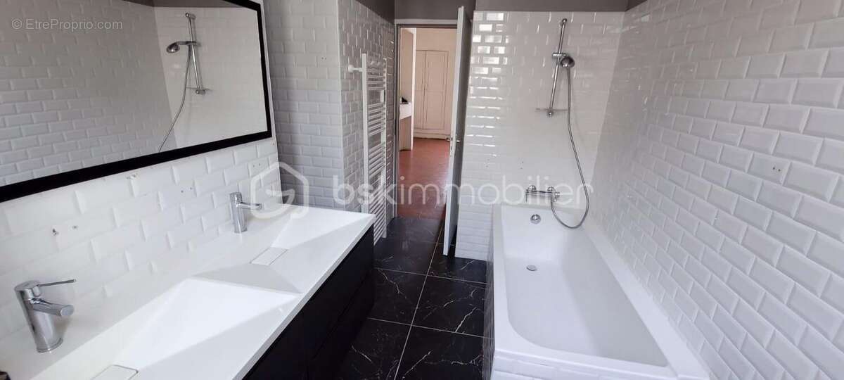  Maison de charme 180 m² + dépendance + jardin - photo 7