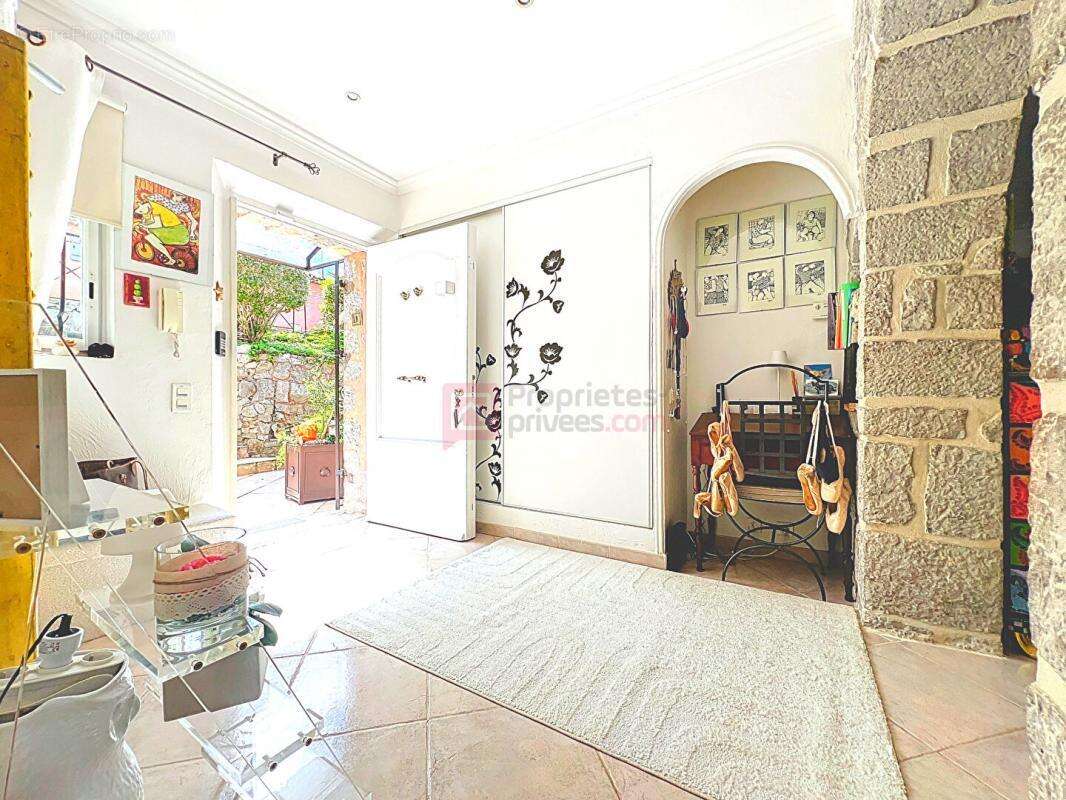 Maison à AURIBEAU-SUR-SIAGNE