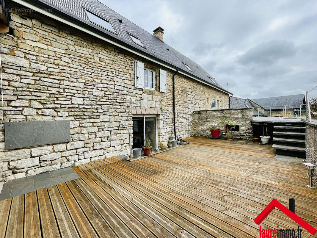 Maison à CHASTEAUX