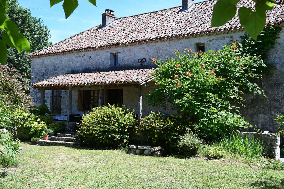 Maison à CASTELLA