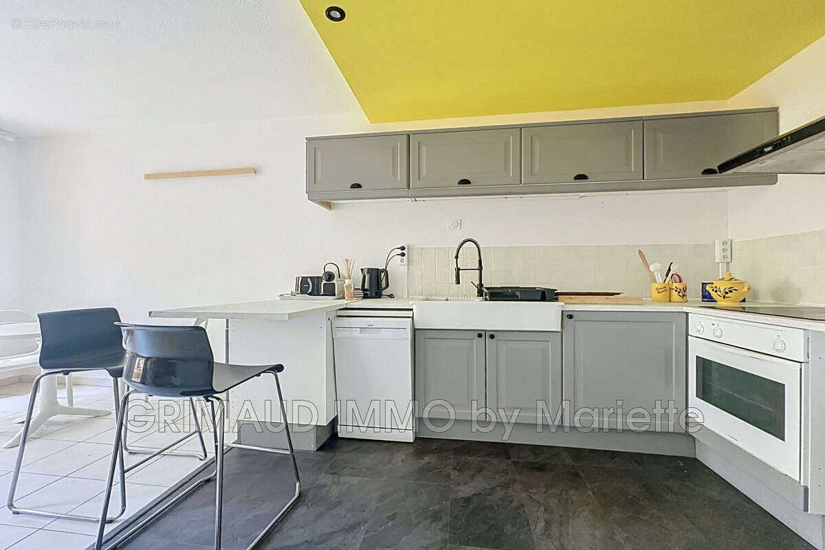 Appartement à GRIMAUD