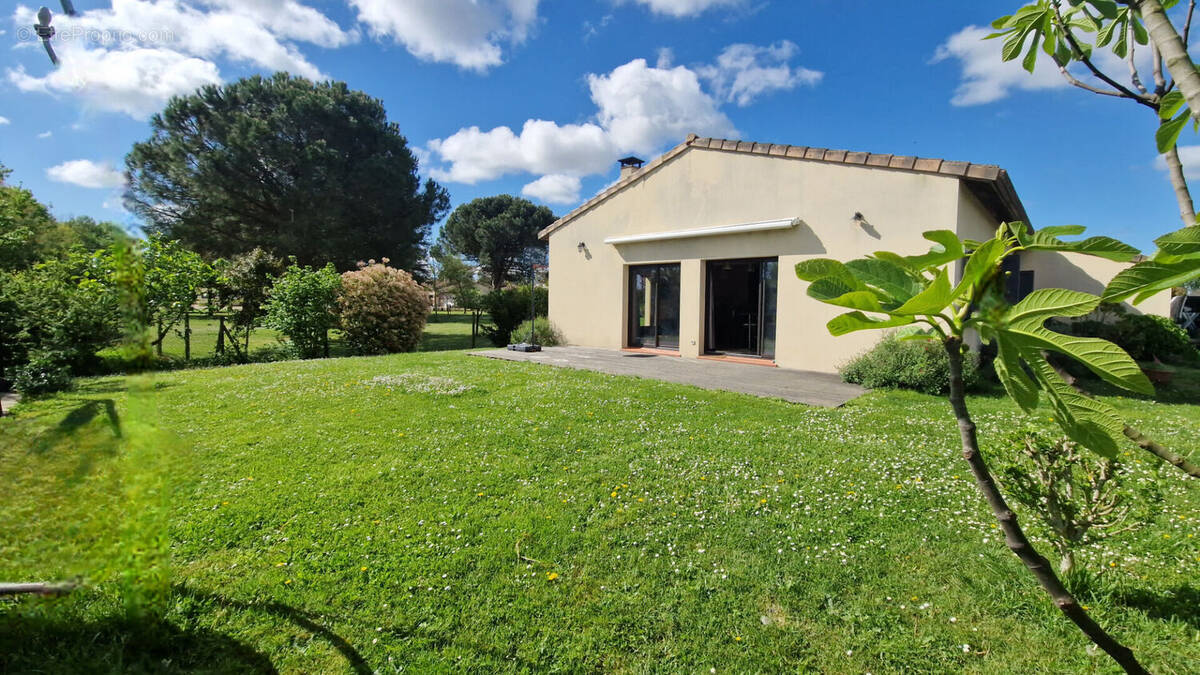 Maison à VERDUN-SUR-GARONNE