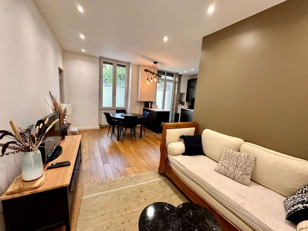 Appartement à LA TRONCHE