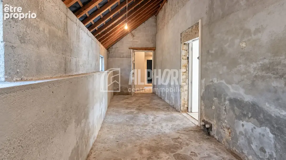 Opportunité de division - 2 maisons + 1 terrain constructible - photo 7