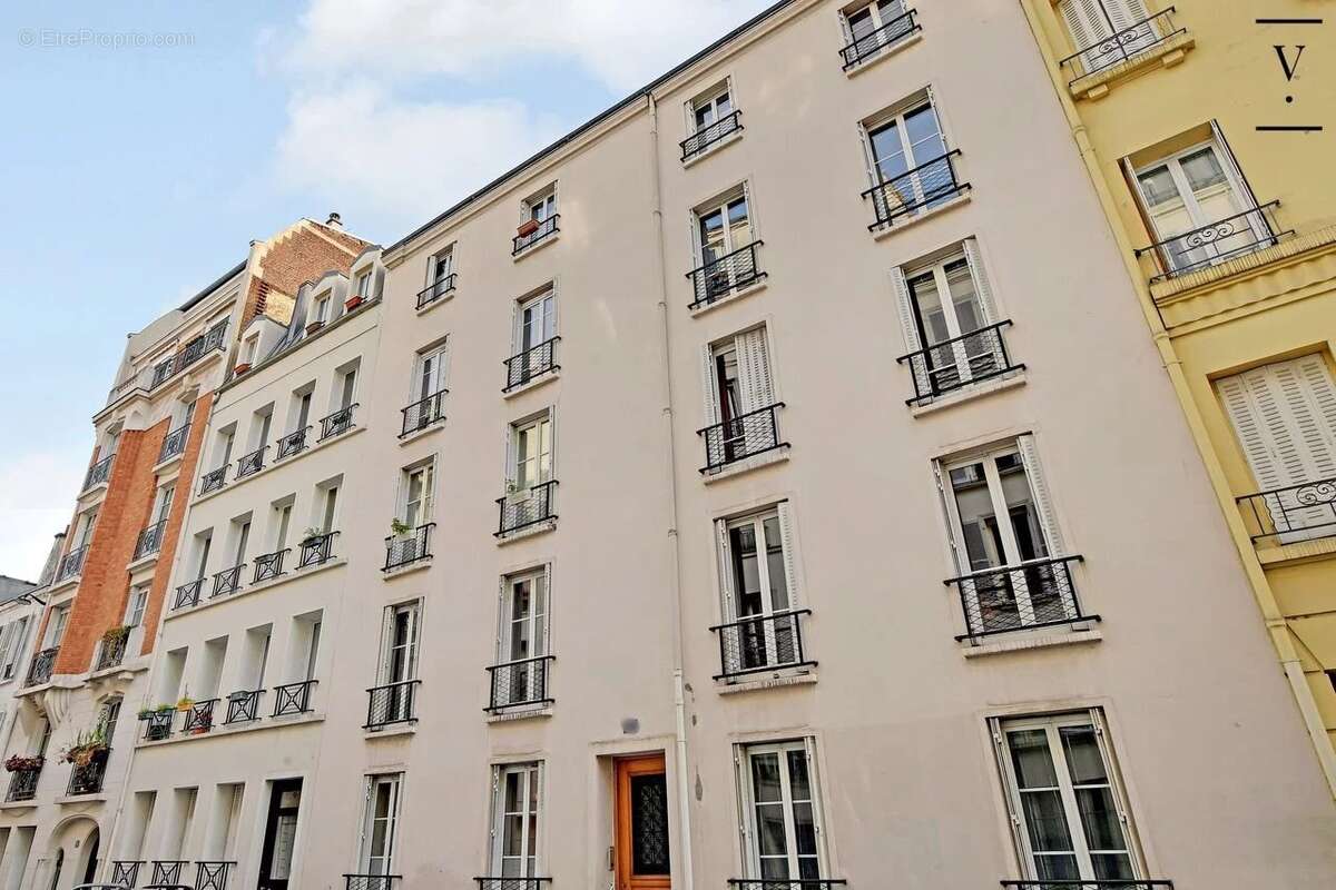Appartement à PARIS-17E