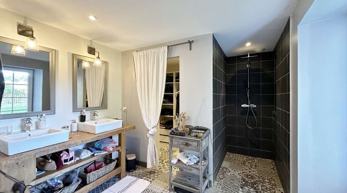 Maison à SAINT-MARTIN-DE-SEIGNANX