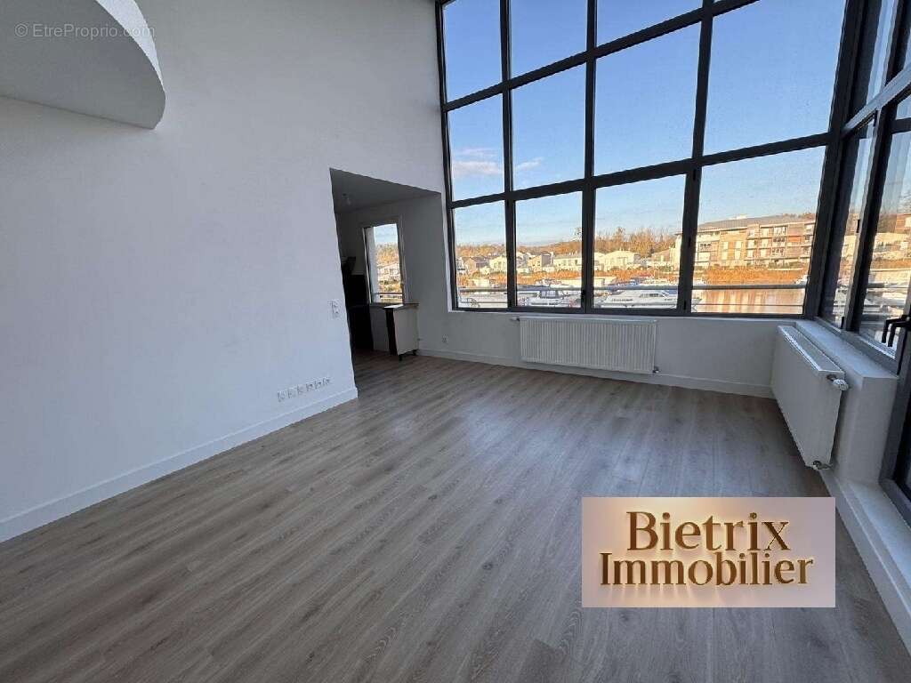 Appartement à L'ISLE-ADAM