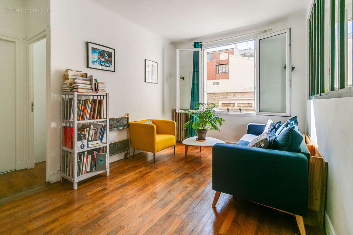 Appartement à PARIS-20E