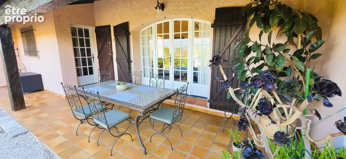 Vente villa avec piscine à Roquebrune-Sur-Argens. Var - photo 8
