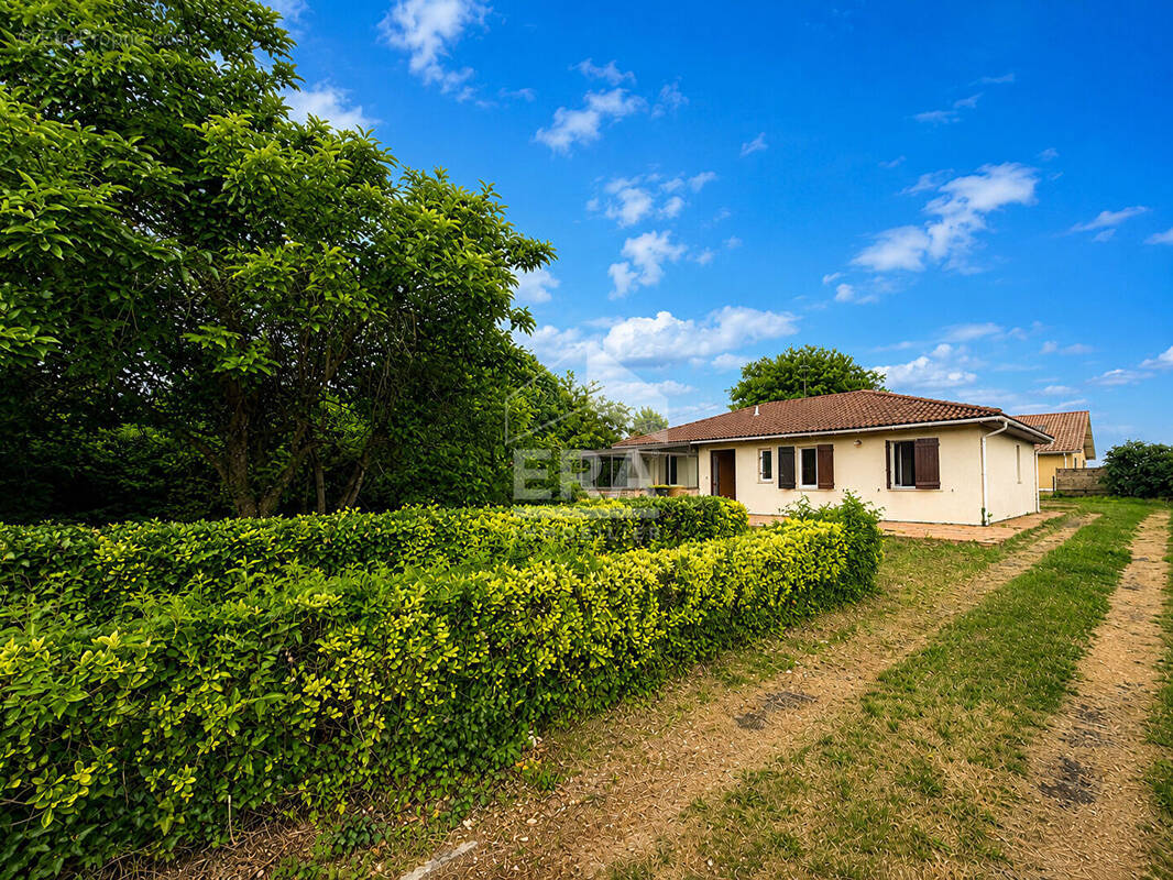 Maison à LA LANDE-DE-FRONSAC