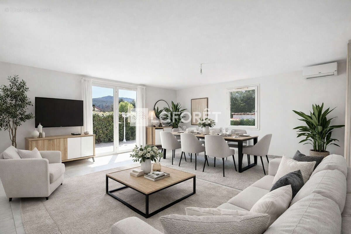 Maison à CUGES-LES-PINS