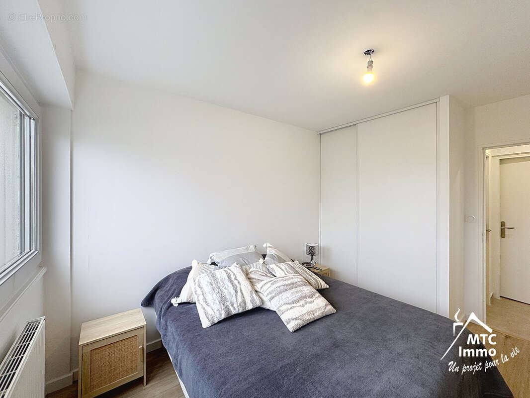 Appartement à DECINES-CHARPIEU