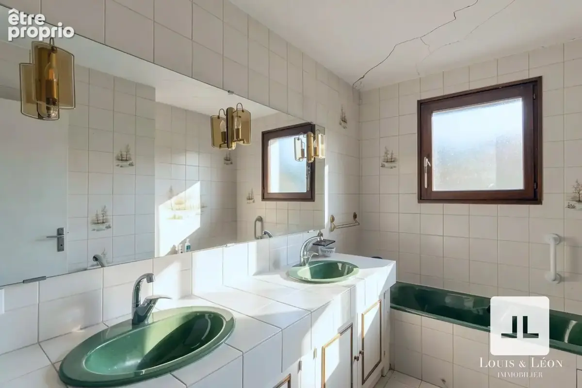 Marcy sur anse - au coeur du village - maison avec 1500 m2 de terrain - photo 9