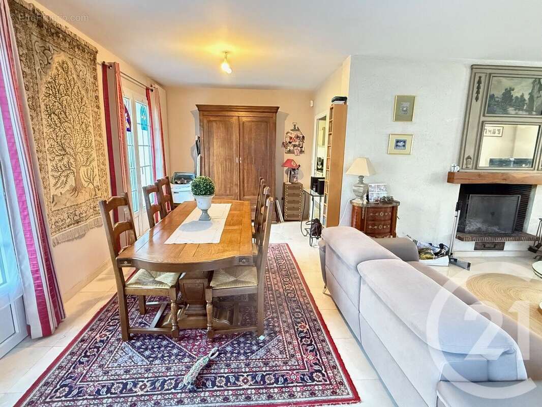 Maison à BOUCHEMAINE