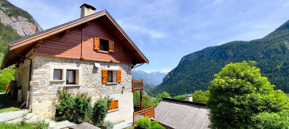 Vaste maison dans hameau au calme - photo 17