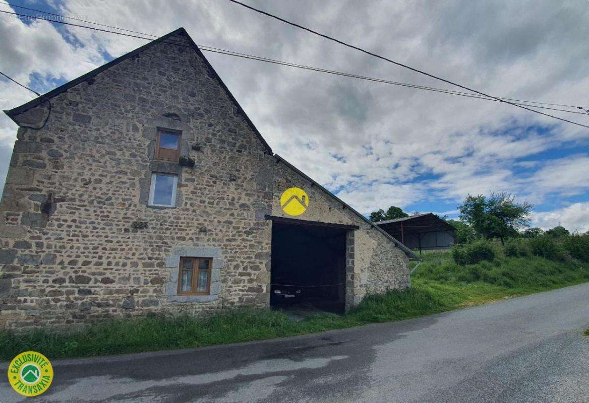 Maison à AUZANCES